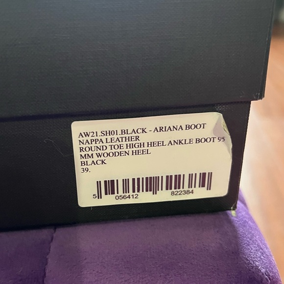 AWAKE Mode Arianne Booties - Picture 5 of 10